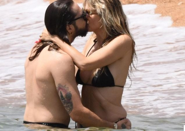 Перфектна, ама друг път: Хайди Клум показа целулит на плажа (50-годишната моделка и мъжа й си раздават ласки – Снимки) - Снимка 4