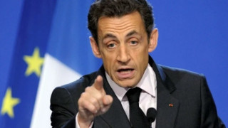 Думите на Саркози за Русия и Крим взривиха френската политика