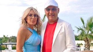 Влюбени гълъбчета: Къде почиват Шеф Манчев и изгората му