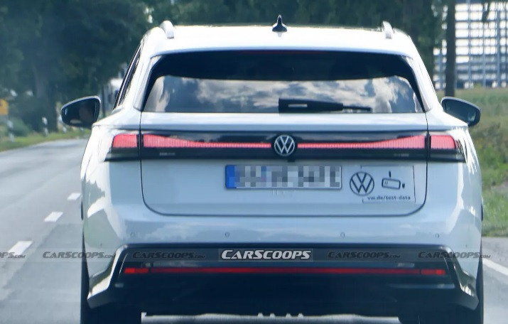 Показаха новия семеен електромобил на Volkswagen, изминава 700 км след зареждане СНИМКИ - Снимка 4