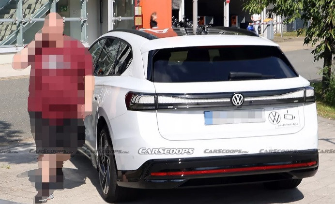 Показаха новия семеен електромобил на Volkswagen, изминава 700 км след зареждане СНИМКИ - Снимка 2