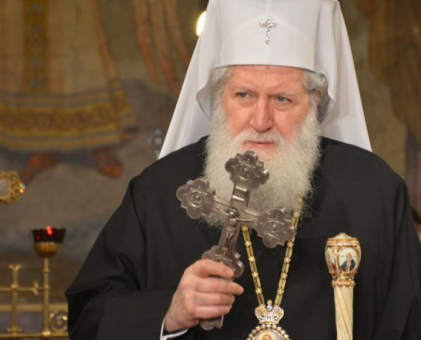 Патриарх Неофит назначи свещеници да извършват богослуженията в Руската църква, очаква съдействие от посолството на РФ за отваряне на храма Патриарх Неофит назначи свещеници да извършват богослуженията в Руската църква, очаква съдействие от посолството на РФ за отваряне на храма