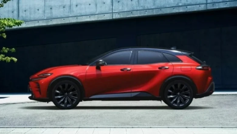 Разход от 4,7 литра на 100 км: Toyota пусна нов премиум кросоувър ВИДЕО - Снимка 6