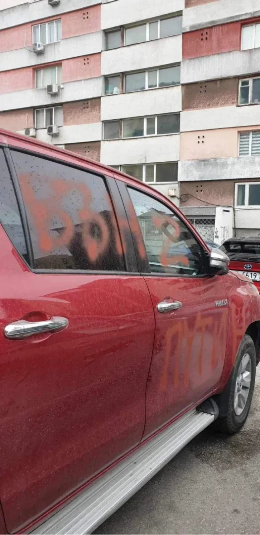 Украинка паркира джипа си във Варна, а като се върна, остана потресена от видяното