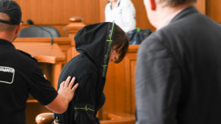 Внучката на Виолета Донева пред съда: Дрогирам се от 13-годишна, убийството ми е черна мъгла
