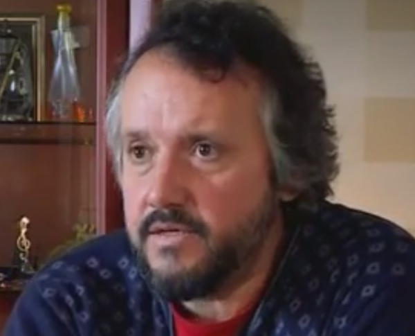 Пълен неудачник! 53-годишният Калин Терзийски още живее с родителите си, за да се храни от пенсиите им