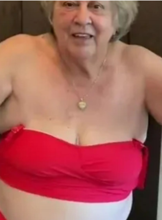 Извратено! Баби превземат секса. Сия (62 г.): Възбужда ме мисълта, че докато го правя, младежи ме гледат!
