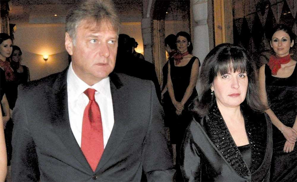 След 35 години брак!! Жени Живкова СЕ РАЗВЕЖДА: Отказва да търпи повече простащините на мъжа си! (ВИЖ ТУК)