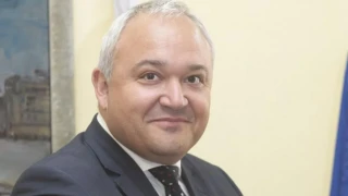 Иван Демерджиев си купил кола за 250 бона, след като надплатил 81 млн. лв. на фирма за смяна на личните карти