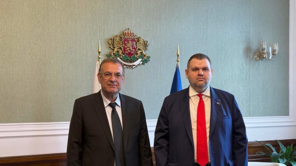 Делян Пеевски, лидер на ДПС и ПГ на ДПС-НОВО НАЧАЛО се срещна с доц. д-р Джевдет Чакъров. Обединение в името на хората и целостта на ДПС