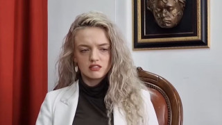 Анна Кошко е в шок!! Половинката на Деян Донков ридае на улицата: Не мога да дишам! (ВИЖ ТУК)