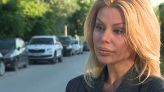 Имала 4 деца и била сериозна жена ли: Светлана Василева отново си показа ц*ците! (на Християн му призля - СНИМКИ)