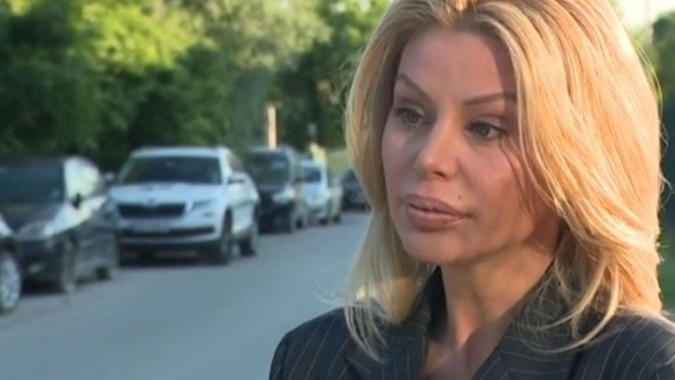 Имала 4 деца и била сериозна жена ли: Светлана Василева отново си показа ц*ците! (на Християн му призля - СНИМКИ)