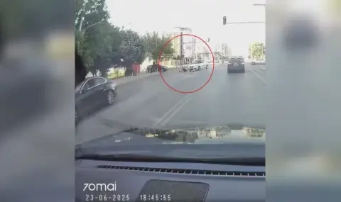 Кола помете пешеходец на ул. „Бели Дунав“ в София