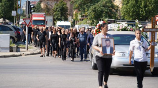 Ексклузивно в kliuki.bg: In Memoriam! Простихме се с Тодор Славков – една легенда между две епохи