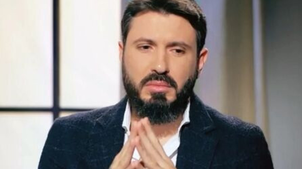 От любов на екрана до параноя в живота: Елвиса вече не вярва на никого