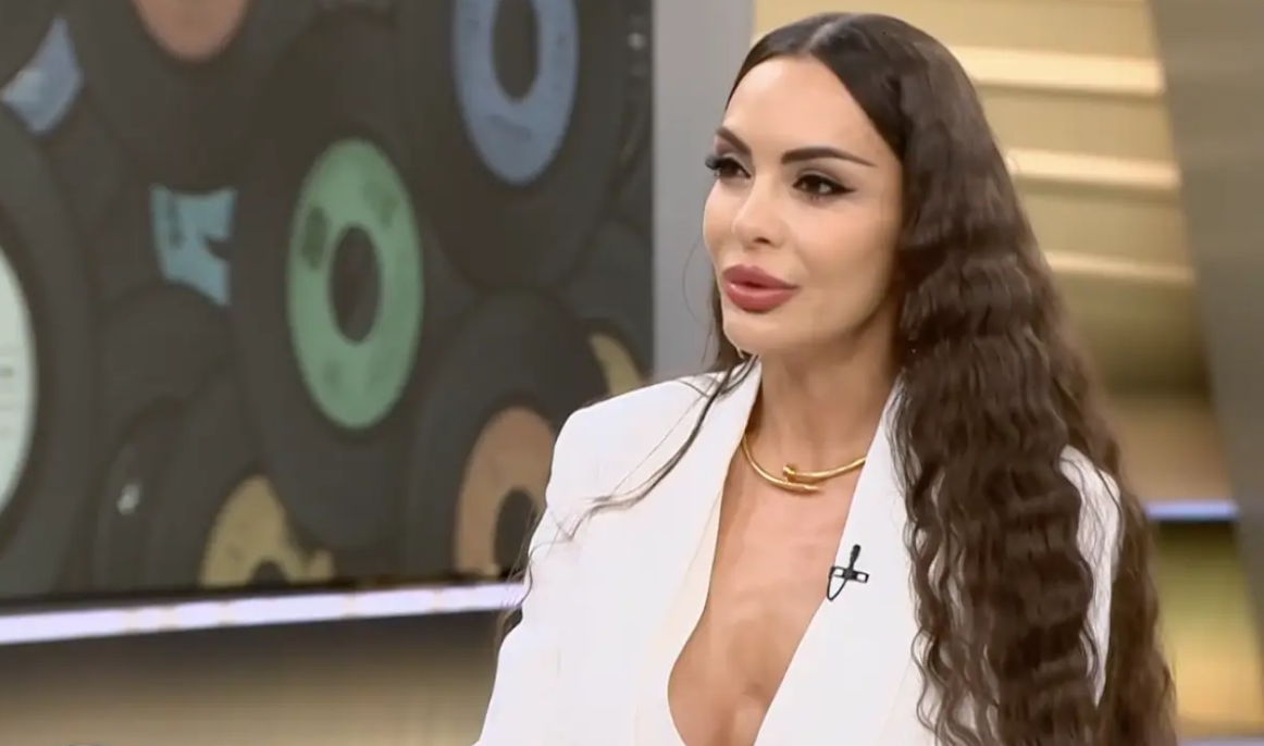 Ето кой издържа 45-годишната Лияна: Тя не работи, лежи на любовника си – скандалния правнук на Димитър Талев! (СНИМКИ)