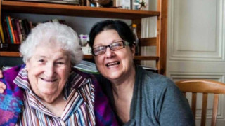 Реставраторката Анета Теменугова в навечерието на 100-годишнината на майка й – Голямата актриса на малките роли Надя Тодорова: На 1 ноември ще й поставят паметна плоча на читалището в Асеновград, а догодина ще има и паметник