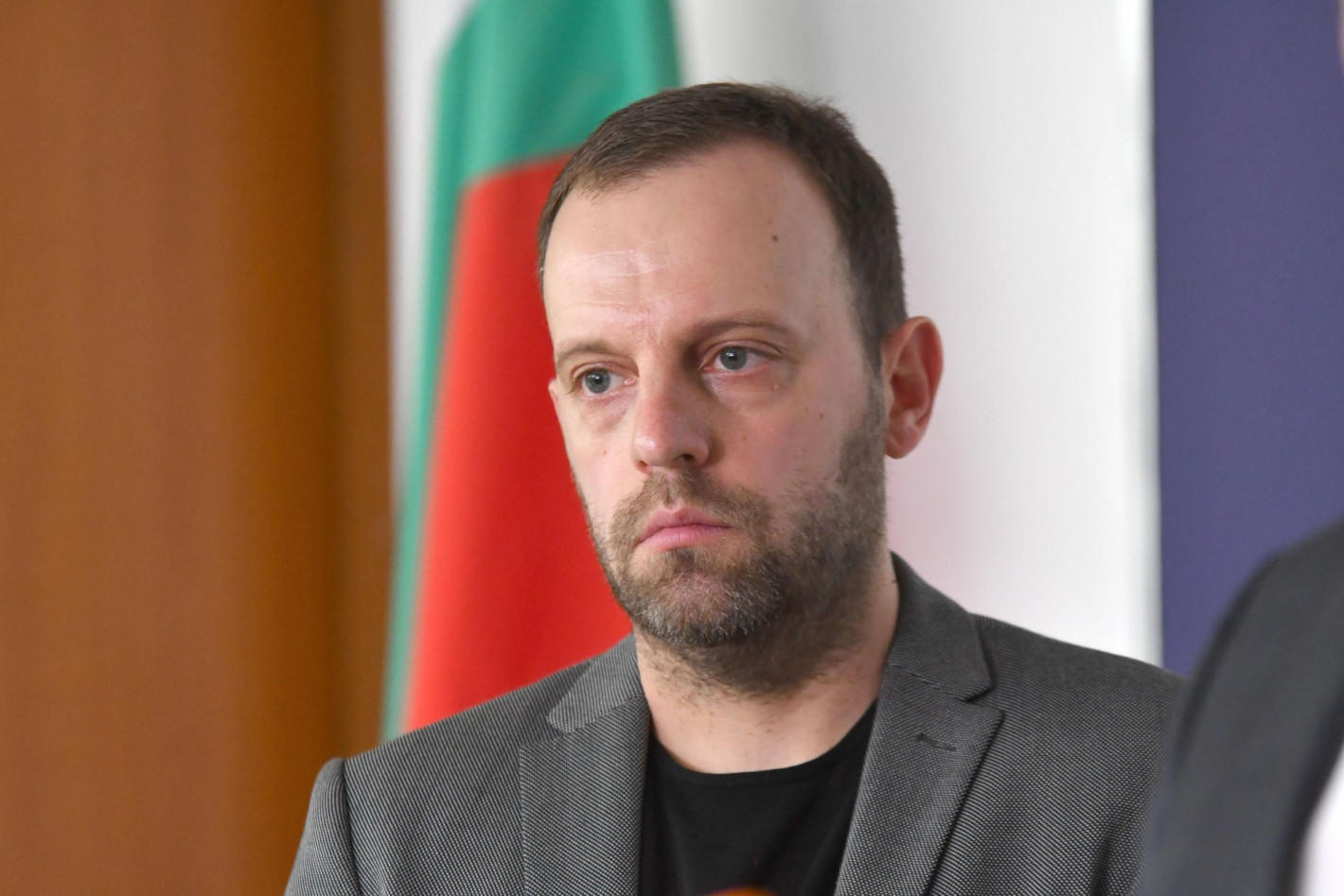 Правосъдният министър сложи охрана на пребития с чук прокурор Иво Илиев и семейството му