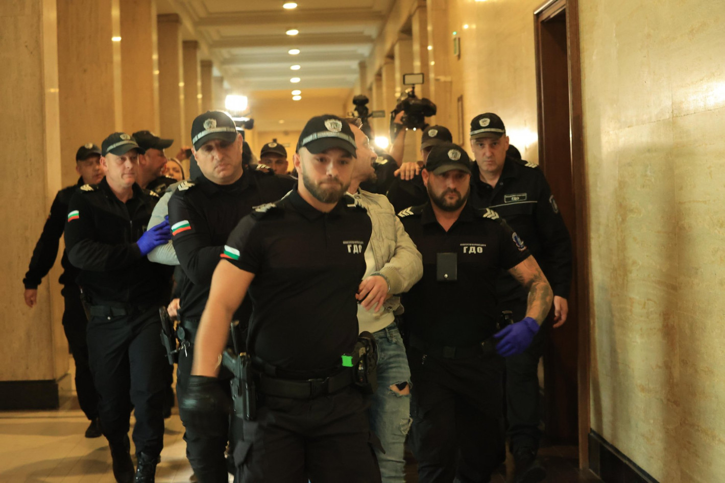 Станимир Хасърджиев: Не съм докосвал това момче и ще го докажа (снимки/видео)