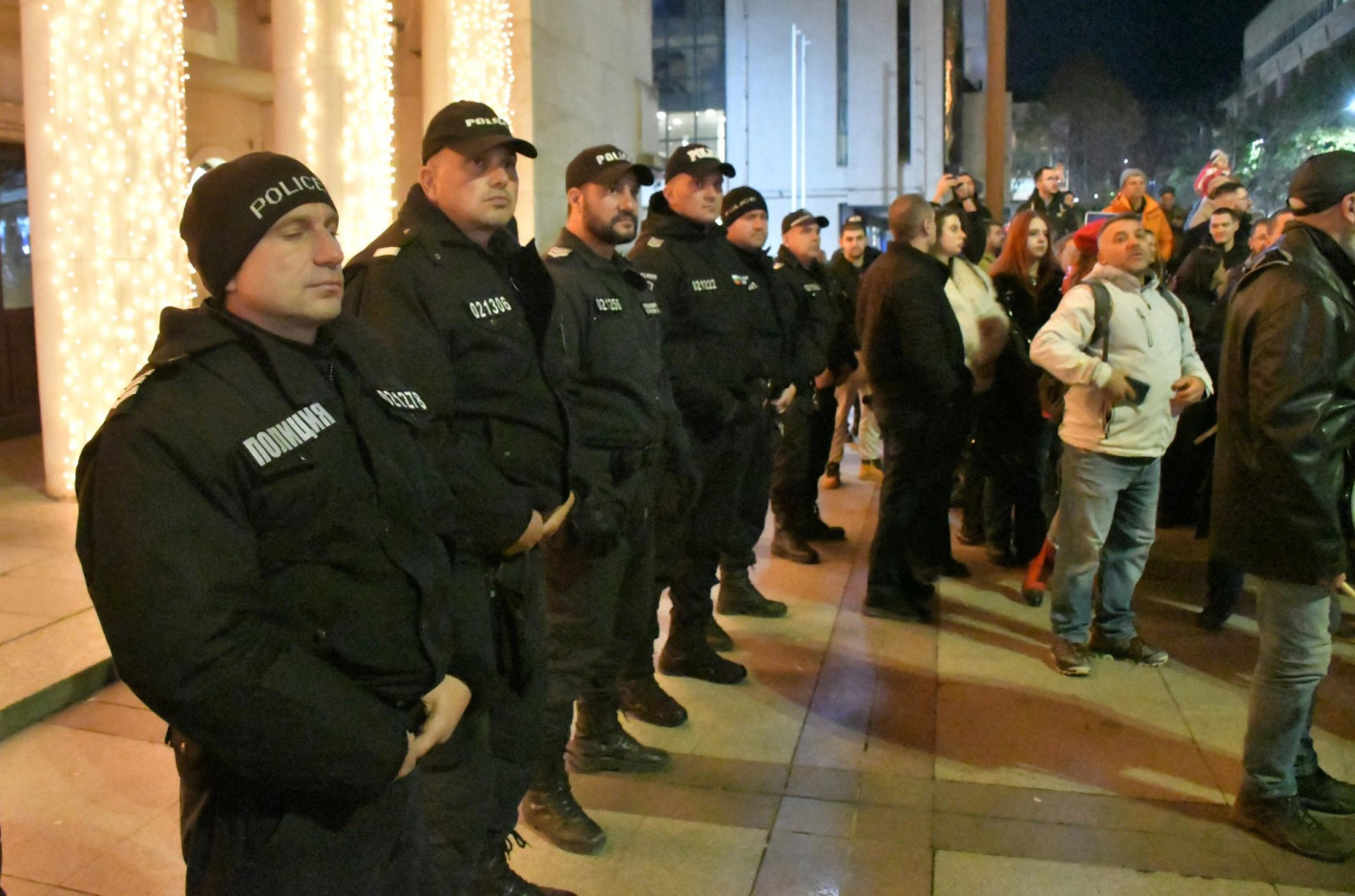 ГОРЕЩО РАЗКРИТИЕ! Радев окървави протеста през синчето на Бобоков