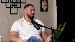 Краси Тъпото помете Шермин: Не знам какви 5 езика говори, но други работи прави доста добре! (скандални разкрития)