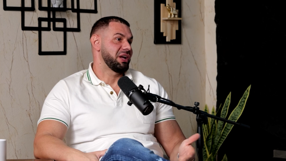 Краси Тъпото помете Шермин: Не знам какви 5 езика говори, но други работи прави доста добре! (скандални разкрития)