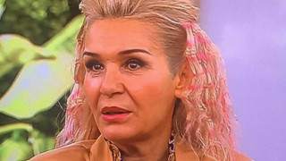 Върховен егоист! Гала заряза щерка си и внучето на Коледа, за да си чипка задницата в Павел баня