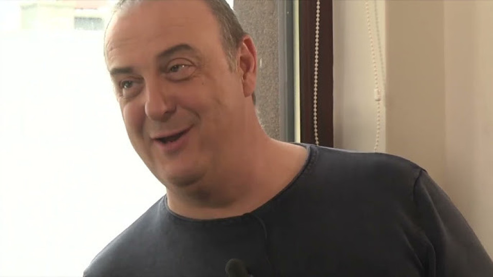 Добре ли е?!? Краси Радков се появи състарен и „изсъхнал на пъдарска пръчка“! (очевидци не скриха шока си - СНИМКИ)