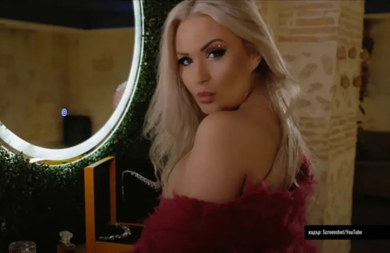 Пламена от „Капките“: От 3 години съм абсолютно сама, без мъж! Бившият ми разказа играта... (още подробности)