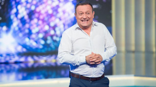 Хипохондрик до дупка: Комикът Рачков звъни на 110 лекари посред нощ