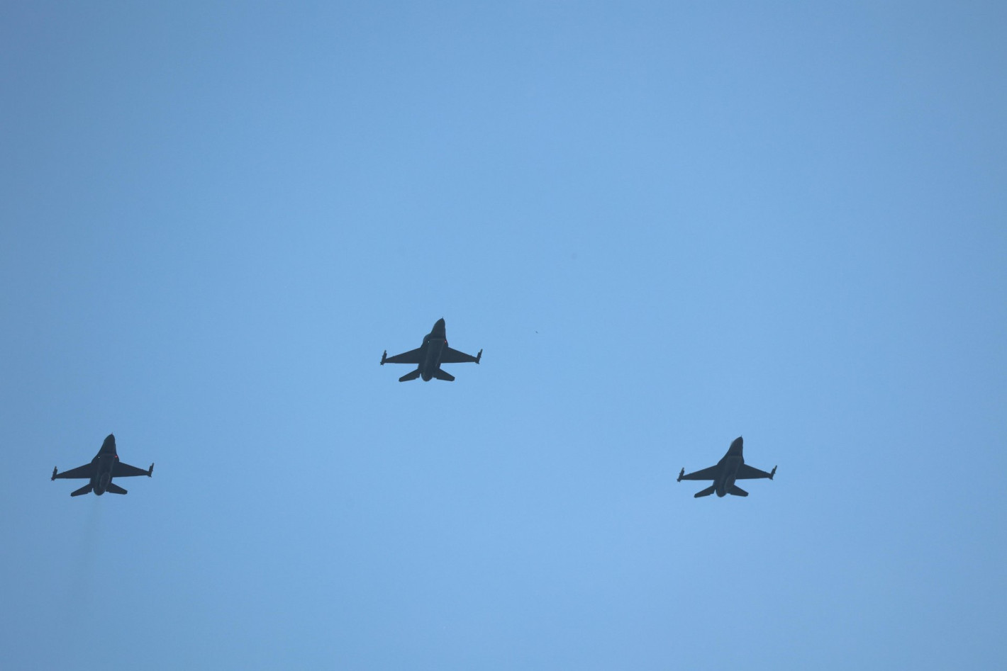 F-16 Block 70 дебютира над София за 6 май (видео/снимки)