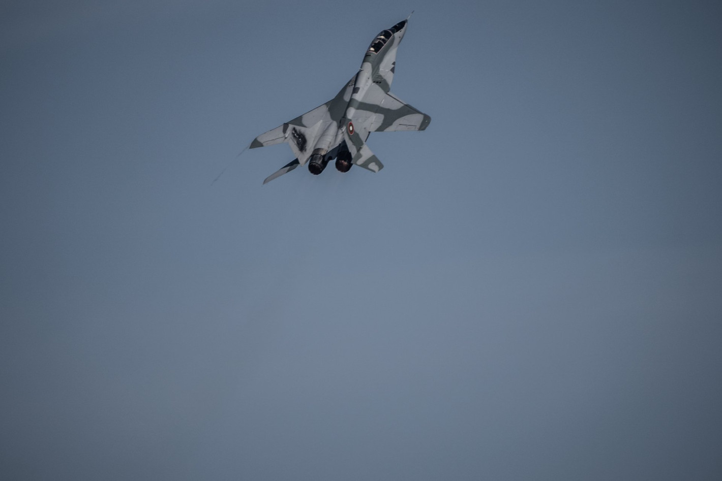 От F-16 до "Спартан": Вижте с какви самолети разполагат ВВС на България (галерия)