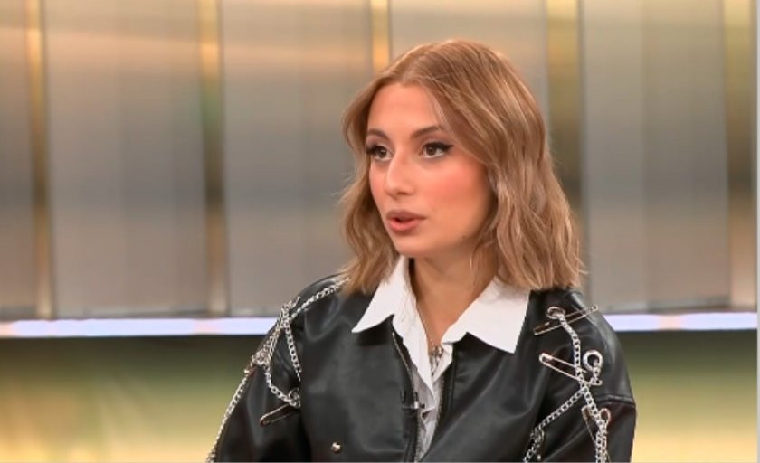 Бивш на Михаела Маринова я смаза: Носи се като БДСМ мацка, но в леглото е умряла кобила! (компенсирала с чистене – ВИЖ ТУК)