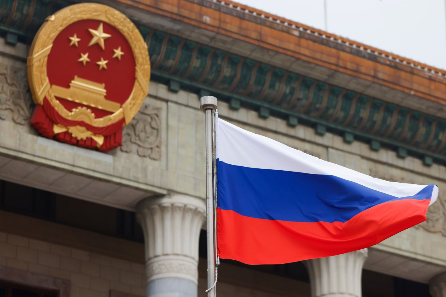 Китайската гвардия и Си Цзинпин посрещнаха Путин в Голямата зала на народа в Пекин (снимки)