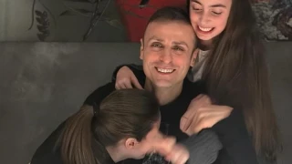 Семейни драми!Митко Бербатов бесен на голямата си щерка (Деа прекали+снимки)