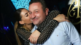 Любов или...?! Годеницата на Рачков си изпроси булчинска рокля на цената на автомобил! (виж как дере Митето)