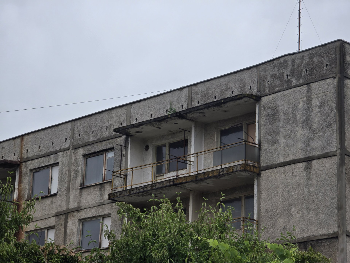 Любовна драма довела до тройната смърт в Угърчин, две от жертвите са убити (снимки)