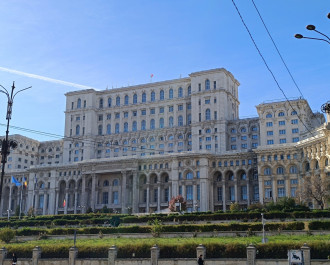 В Букурещ приеха закон за обединението на Румъния и Молдова