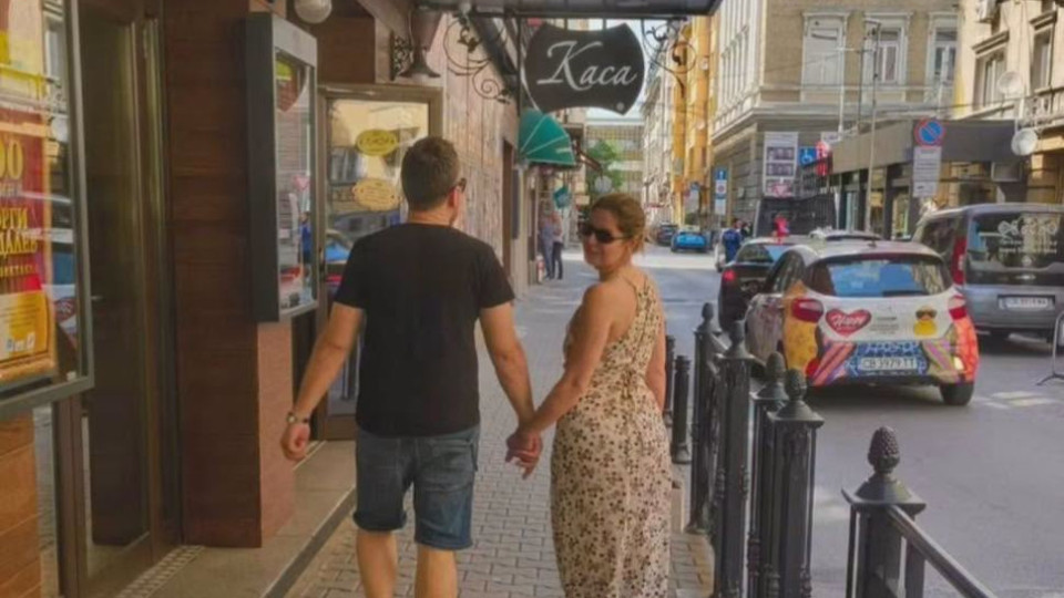 Влюби се отново и закла всички: Никога не сме виждали Алекс Сърчаджиева с толкова провокативна и дива визия! (ФОТО БОМБА)