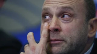 Тити Папазов си продаде апартамента заради дългове 