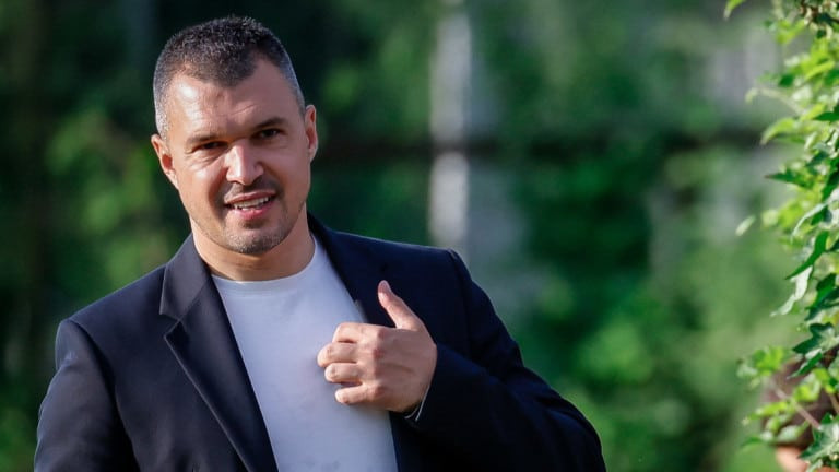 ВЗРИВ!! Валери Божинов публично се обясни в любов! (още подробности)