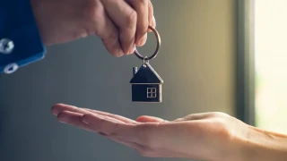 Срив на сделките с имоти с близо 17% за полугодието