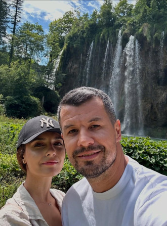 Бесте Сабри се показа за първи път след раждането: Не си е върнала формата, но е щастлива! (ВИЖ ТУК)