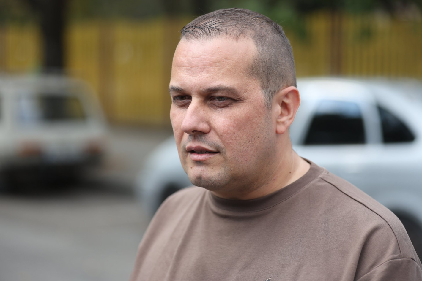 Хванаха 29-годишна майка на две деца с наркотици пред детска градина в София (снимки)