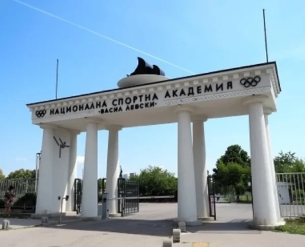 Едва 22 университета присъствено и 1 онлайн учредиха алтернативния Съвет на ректорите