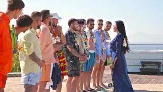 Война в „Ергенът: Любов в рая“: Станислава намаза Иво с торта!Ралица размаза Павел