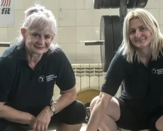 Деформация: Кристияна Колева и Румяна Станчева със счупени уши във „Фермата“