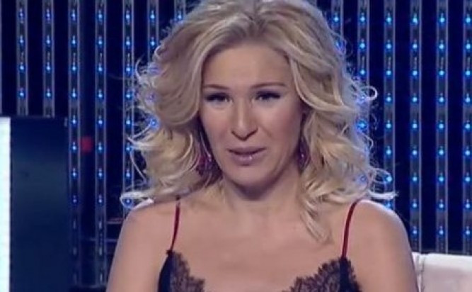 Гала заговори за бикините си в ефира на „На кафе“