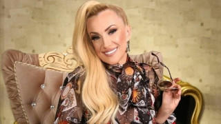 Сашка Васева на 60-годишнината си: Преминах през сянката на смъртта, но днес съм жива и здрава